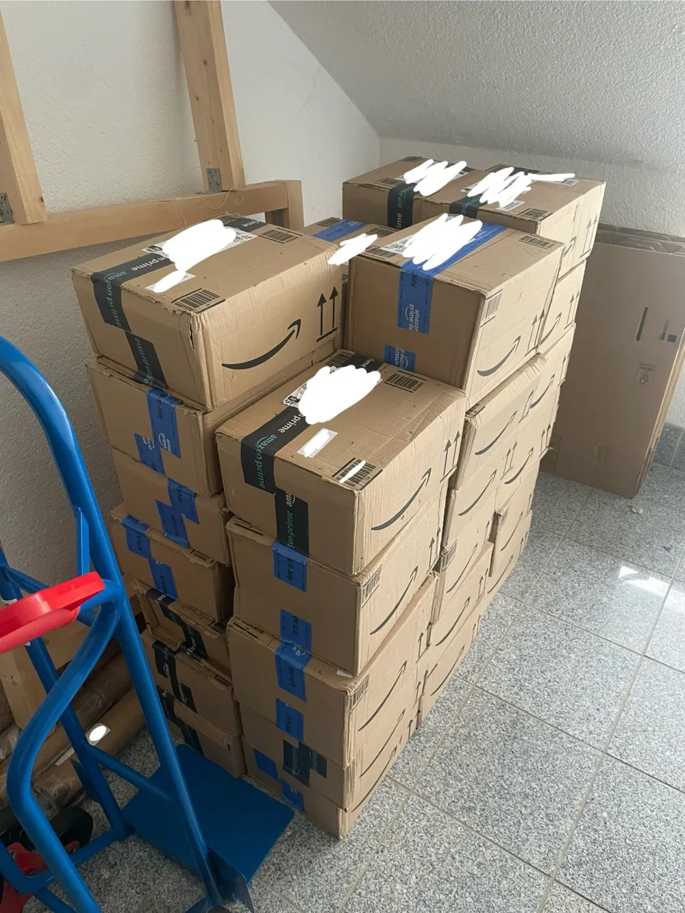 Amazon-Pakete im Lager